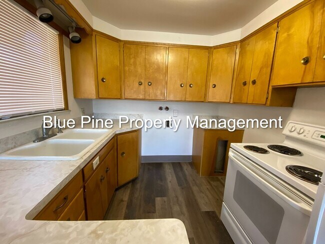 Building Photo - 974 I St