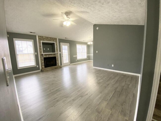 Foto del edificio - 3132 Walesby Drive