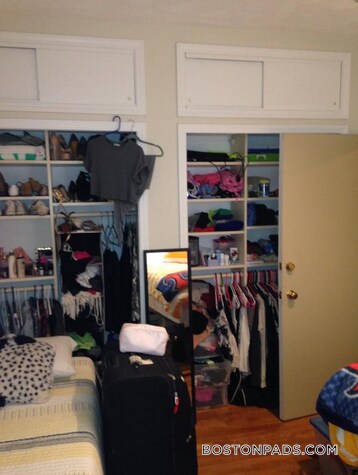 Foto del edificio - 57 Westland Ave