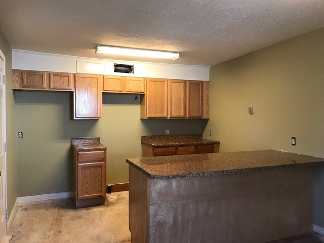Cocina - 128 Columbia Ave