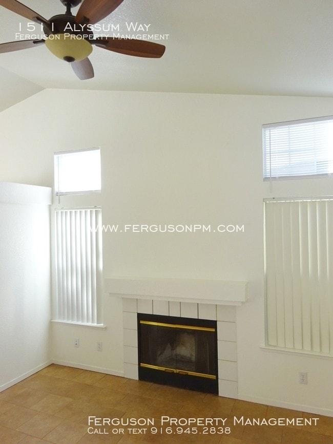 Building Photo - Three Bedroom Home in West Roseville
