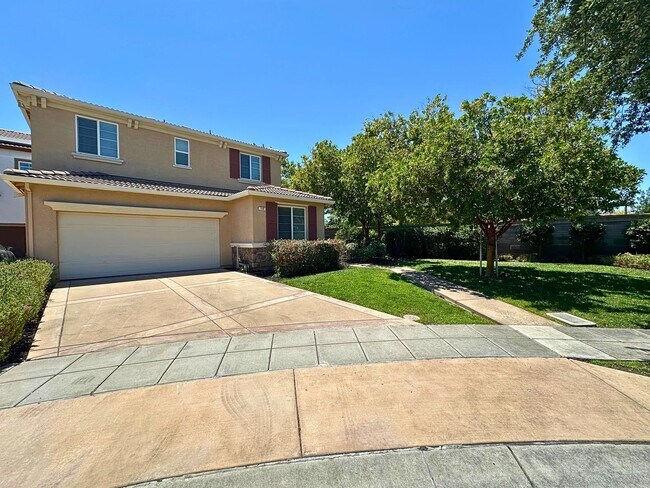 Foto del edificio - Stunning 4 Bedroom, 3 Bath Questa Home