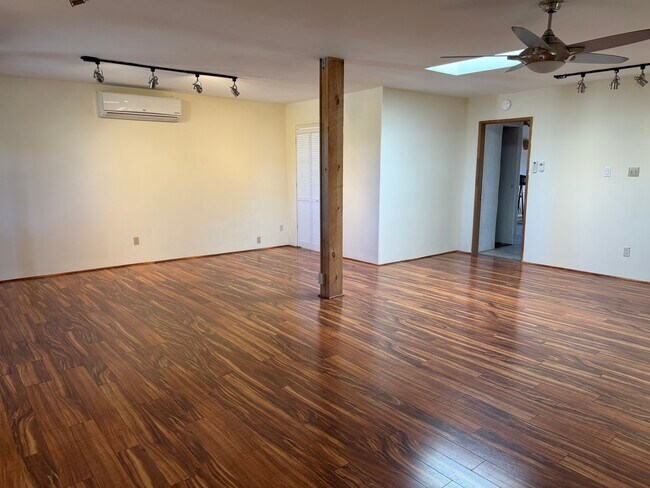 Building Photo - 4210 Ravine Rd