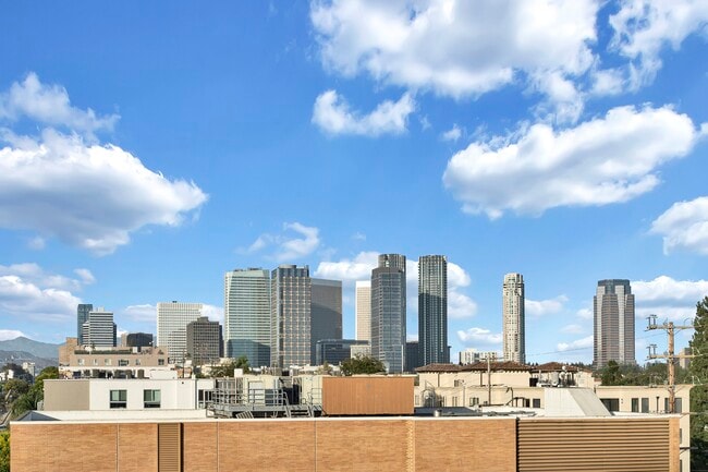 Foto del edificio - Clad LA
