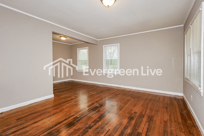 Building Photo - 401 Bonita Dr