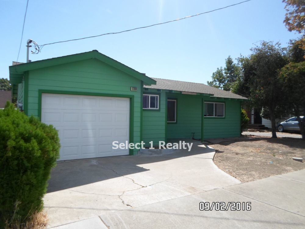 Primary Photo - Antioch 3 bed 2 bath home - SELECT 1 REALTY