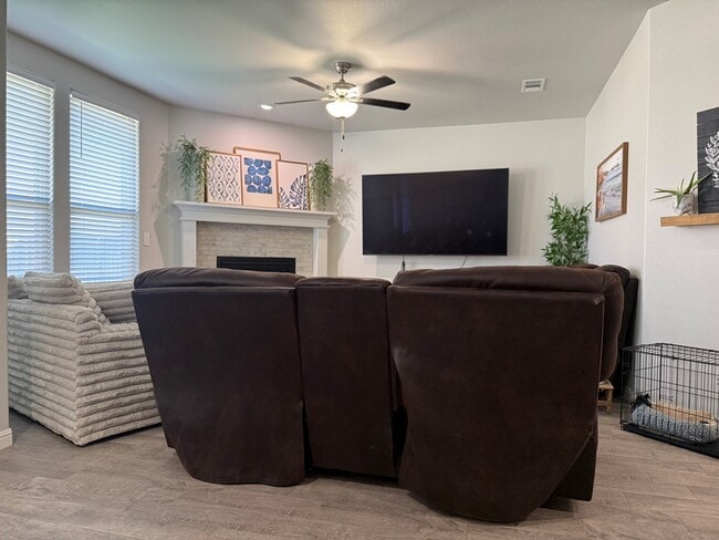 Building Photo - 7106 Saguaro Rd