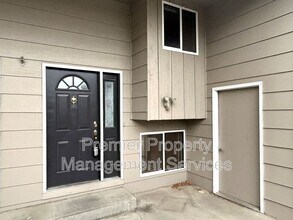Building Photo - 11 Miners Pl