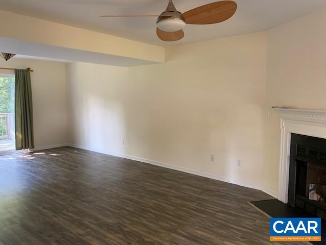 Building Photo - 160 Buttercup Ln