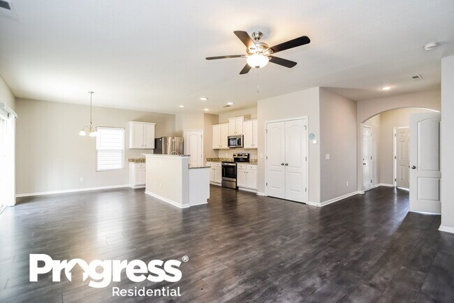 Building Photo - 2807 Yurman Rd