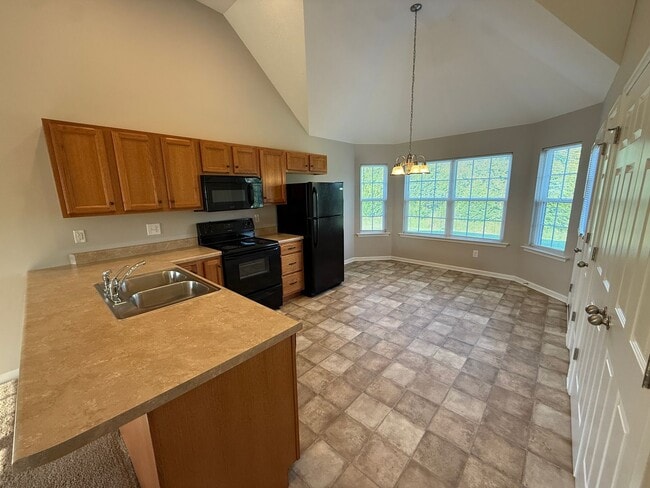 Building Photo - 2058 Barretts Ridge Dr
