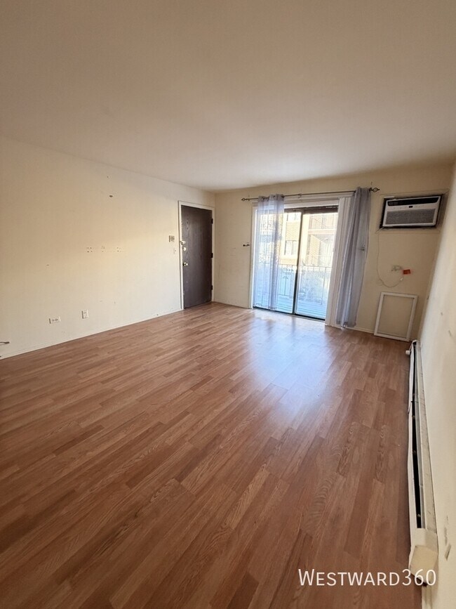 Foto del edificio - 10409 Dearlove Rd