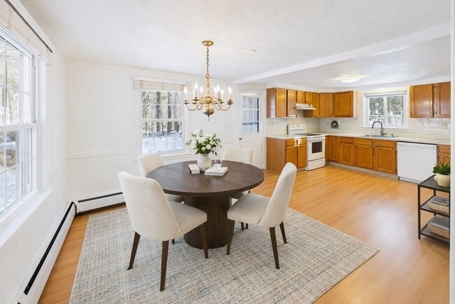 Building Photo - 24 Walpole St