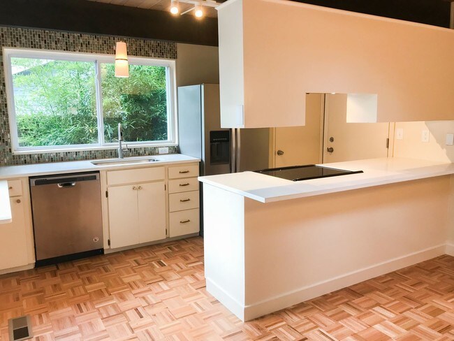 Building Photo - 3 br, 2 bath House - 14025 SW Bonnie Brae