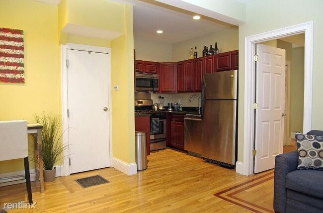 Building Photo - 2 br, 2 bath Townhome - 1600 Marianna Ln