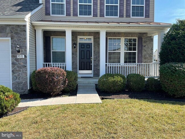 Building Photo - 9531 Dumbarton Dr