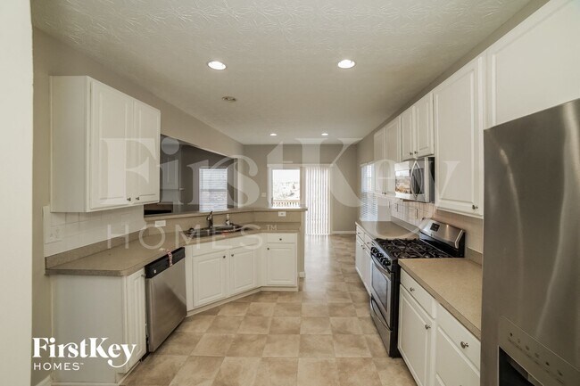 Foto del edificio - 2046 Dartmoth Way