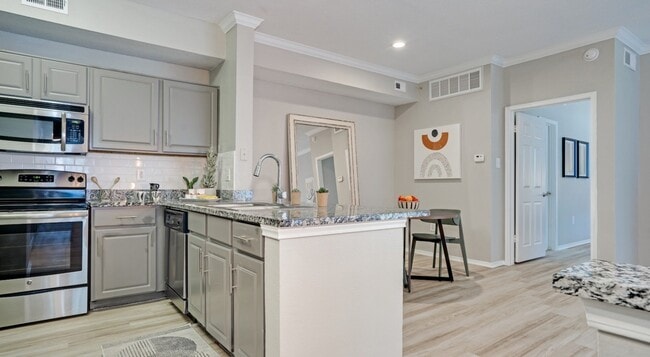 Photo - 14332 Montfort Dr Apartment