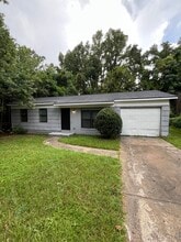 Building Photo - 5909 Leone Dr W