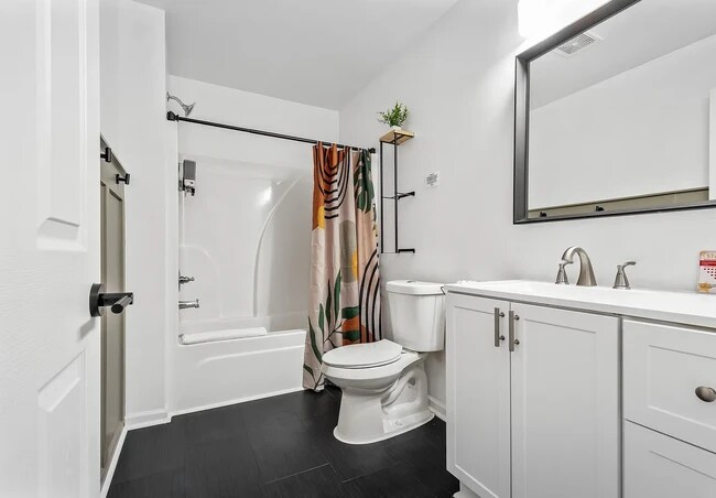 Foto del edificio - 3529 Brookway Dr