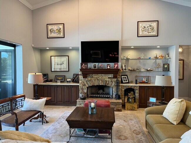 Foto del edificio - 170 SE Turtle Creek Dr