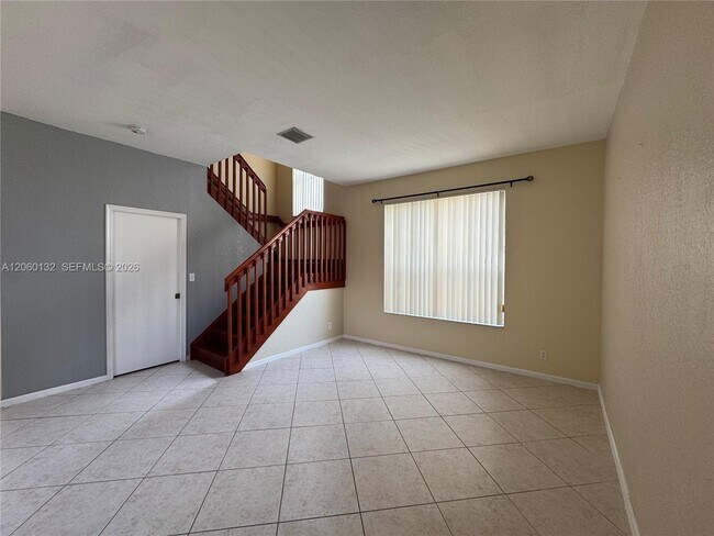 Foto del edificio - 1893 SW 149th Ave