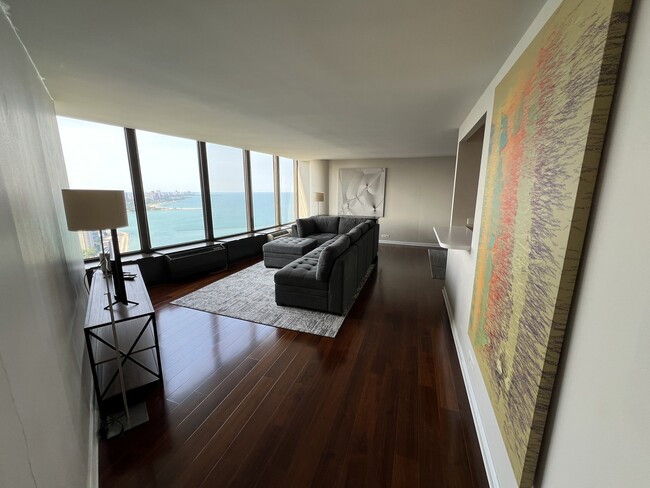 Building Photo - 505 N Lake Shore Dr