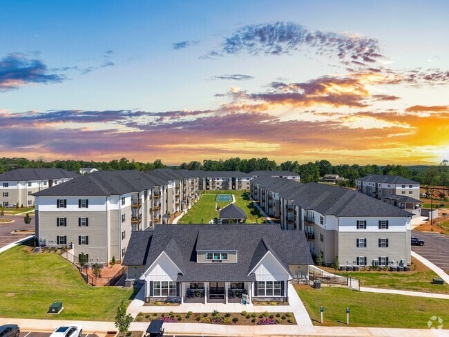 Building Photo - Northbrook Luxury Apartments