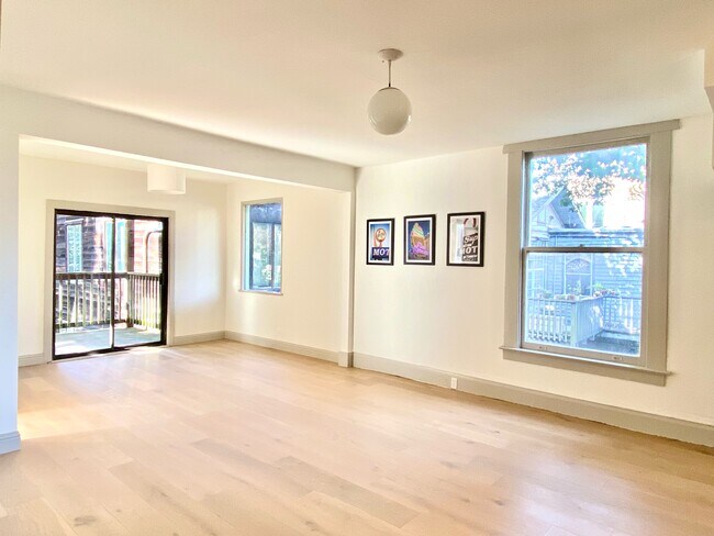 Foto del edificio - 983 Clayton St