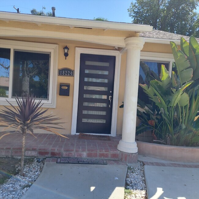 18224 Valley Vista Blvd, Tarzana, CA 91356 House Rental in Tarzana