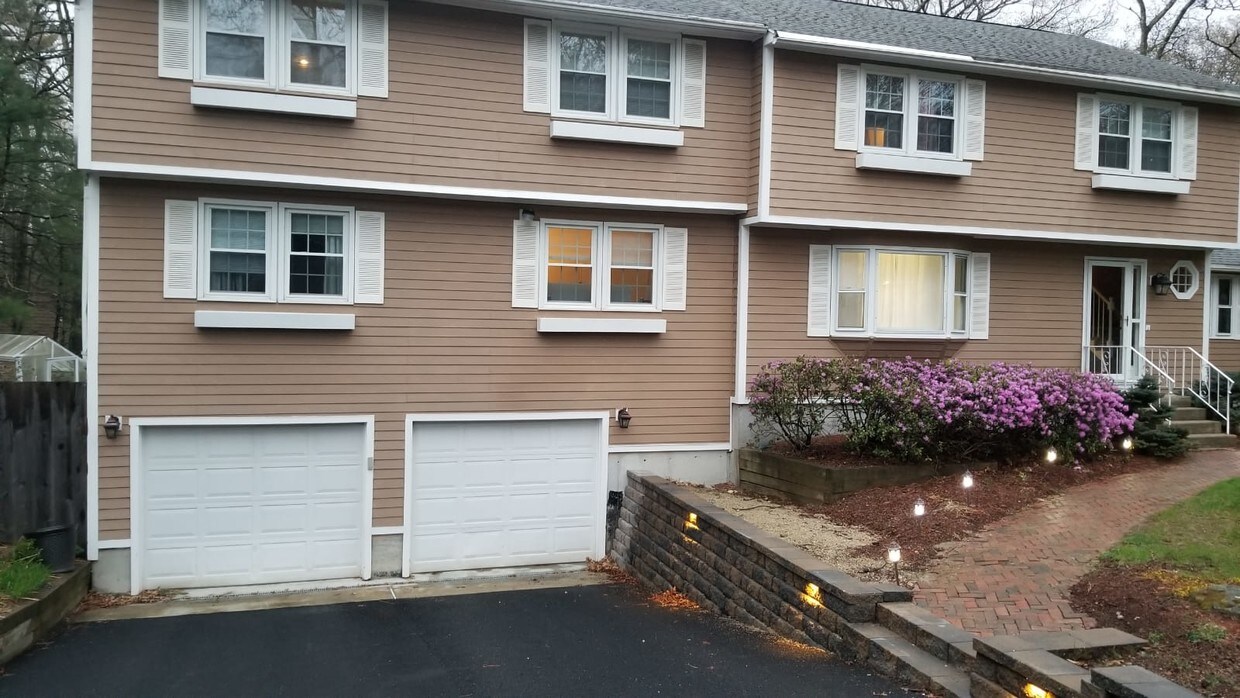 21 Richman Rd, Hudson, NH 03051 House Rental in Hudson, NH