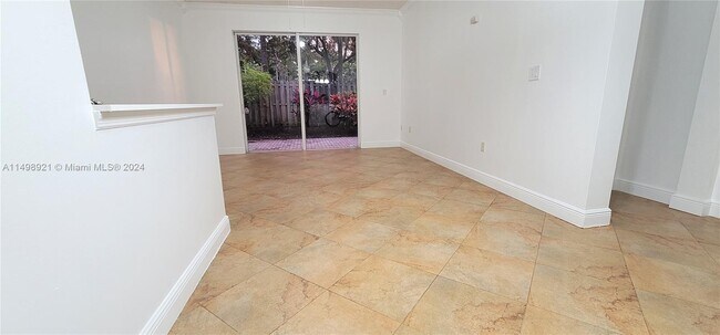 Foto del edificio - 4268 NE 9th St