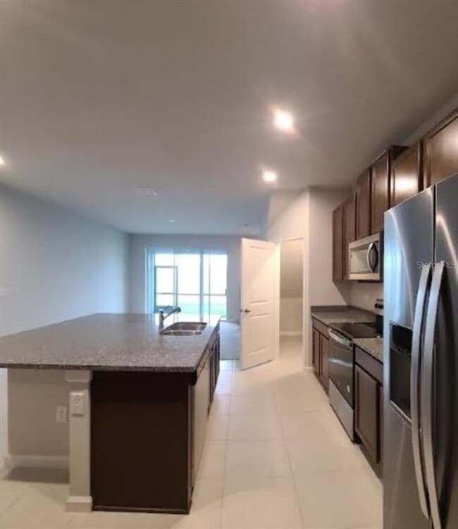 Building Photo - 2525 Arbor Wind Dr