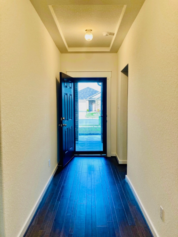 Building Photo - 741 Carol Dr