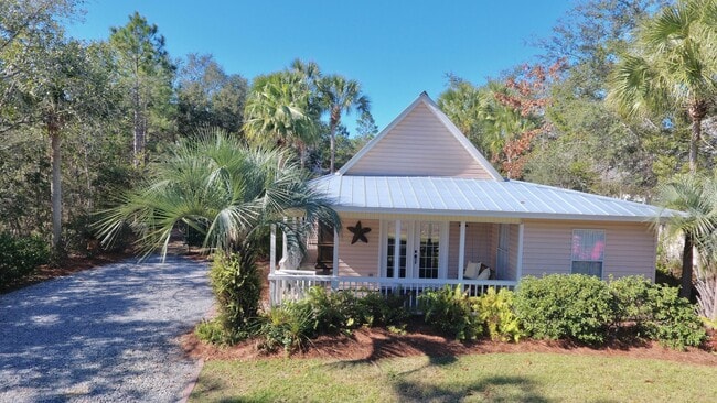 Building Photo - 427 Seacrest Dr