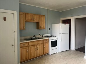 Building Photo - 216 Lehman St