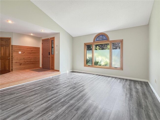 Building Photo - 15612 Canyon Ridge