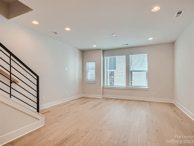 Foto del edificio - 5041 York Park Ln
