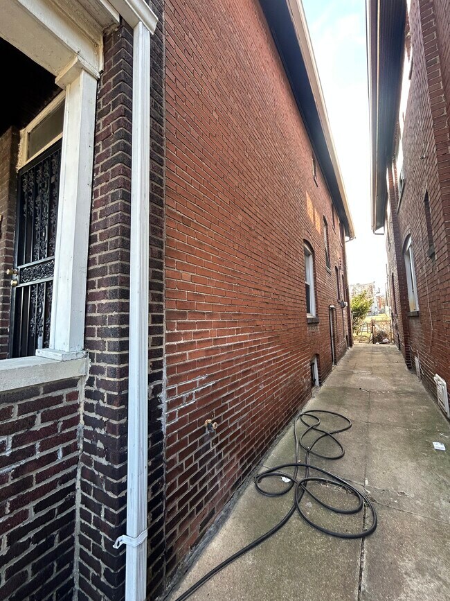 Foto del edificio - 5124 Northland Ave