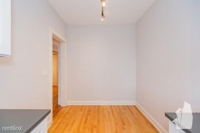 Building Photo - 2321 N Rockwell St