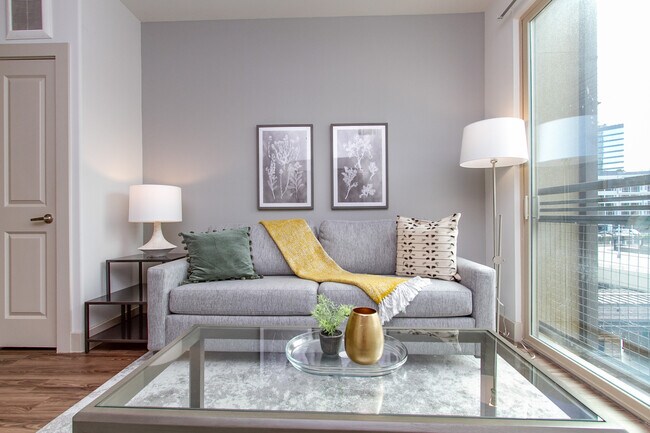 Foto del edificio - 707 Park Ave NE