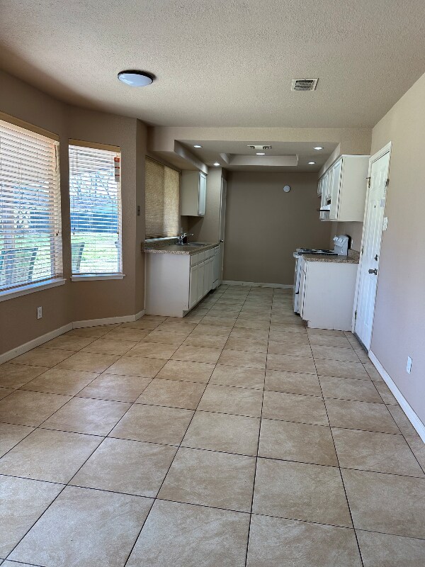 Foto del edificio - 7916 Shannon Ln