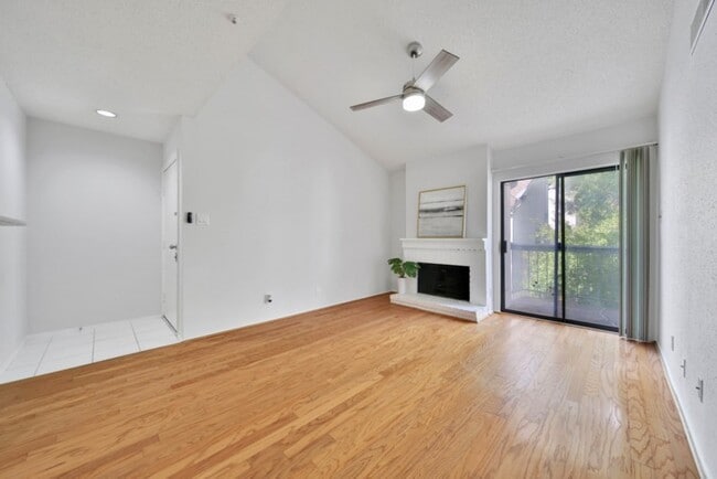 Building Photo - 7900 N Stadium Dr