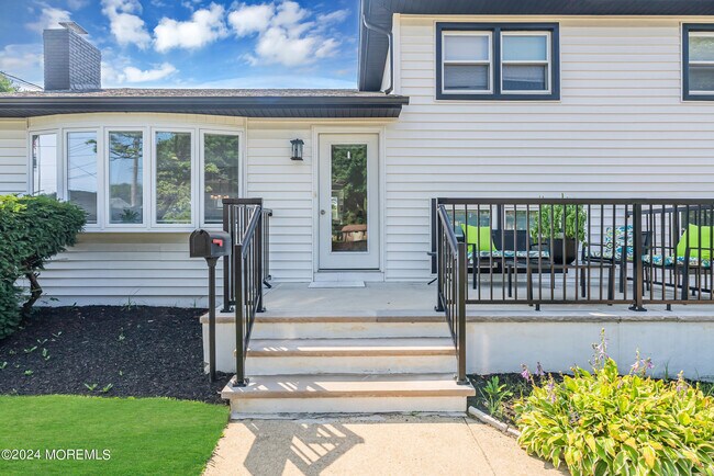 Building Photo - 19 Bampton Pl