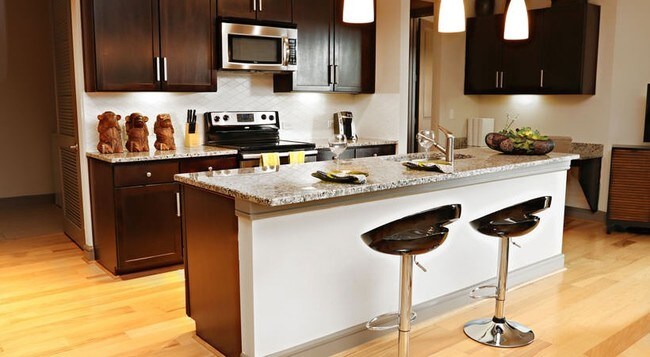 Foto del edificio - Spacious, Clean One Bedroom Now Available