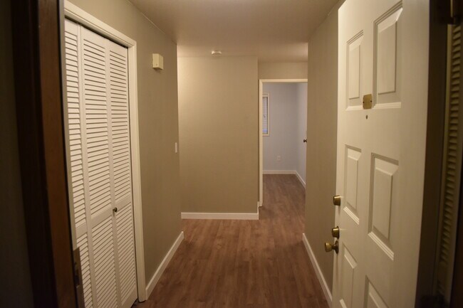 Foto del edificio - 5201 22nd Ave NE