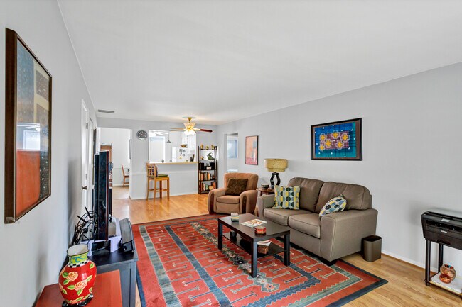 Building Photo - 475 S Belmont Ave