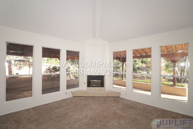 Foto del edificio - 24661 Watt Rd