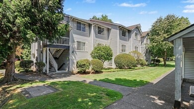 Building Photo - 7453 Newcastle Golf Club Rd