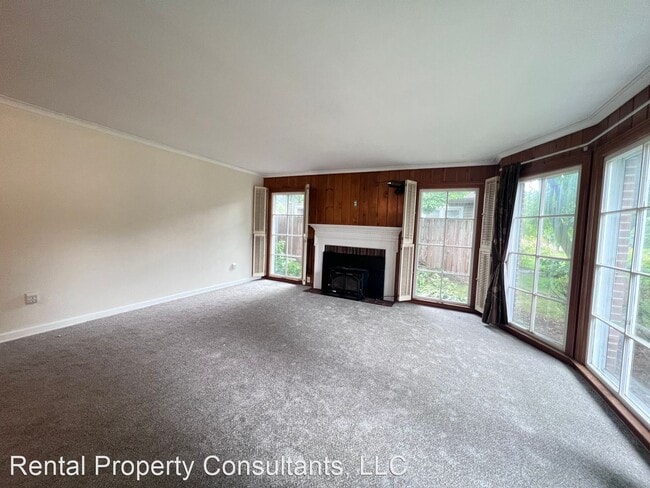 Building Photo - 2 br, 1 bath House - 1912 Lake Michigan Dr.